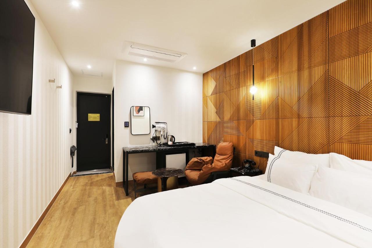 Mari Hotel ชองจู ภายนอก รูปภาพ