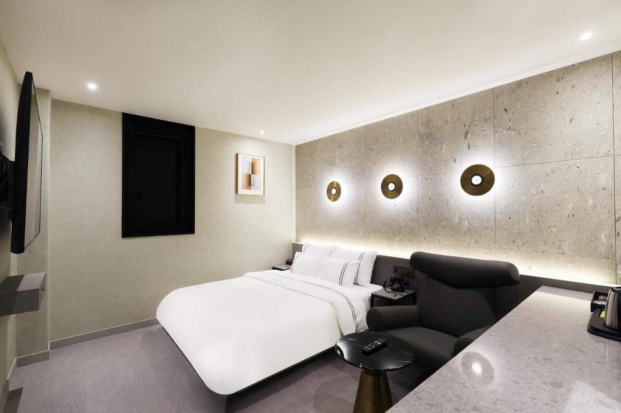 Mari Hotel ชองจู ภายนอก รูปภาพ