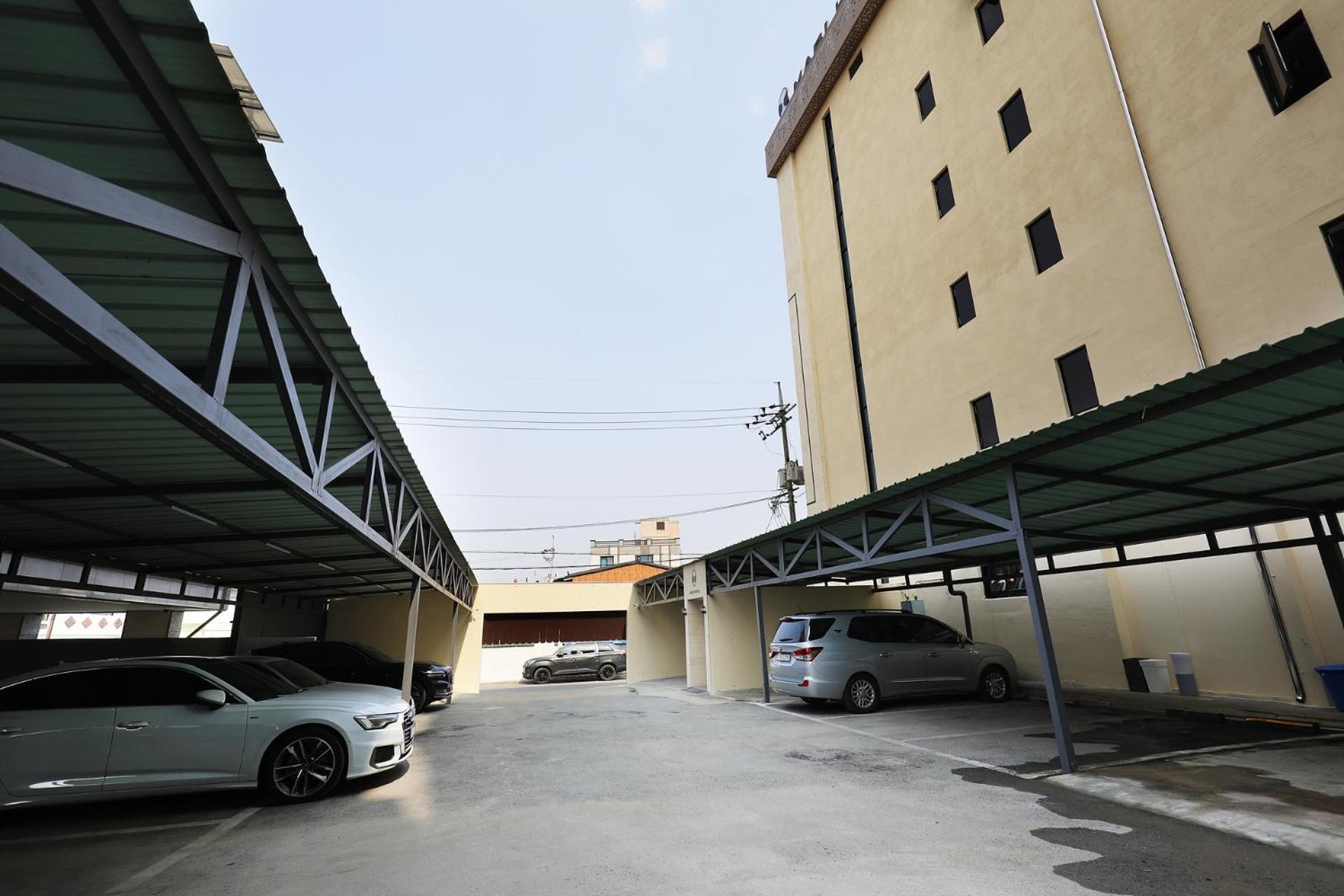 Mari Hotel ชองจู ภายนอก รูปภาพ
